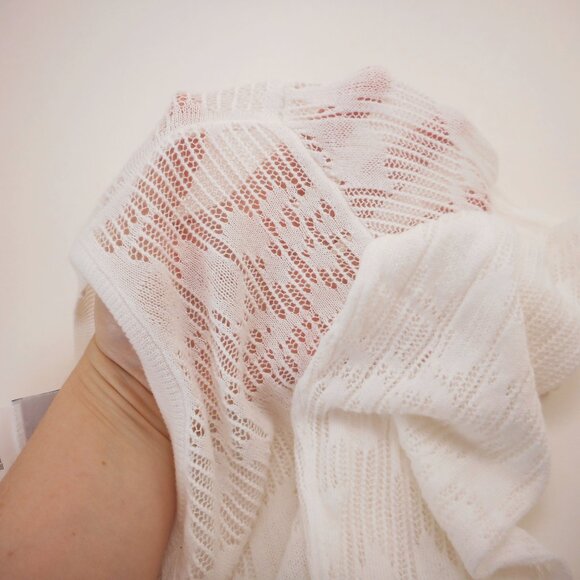 CAbi White Lacey Pullover Spring 23, #6389 Women's size XS Sweater Open-Knit - Picture 9 of 9